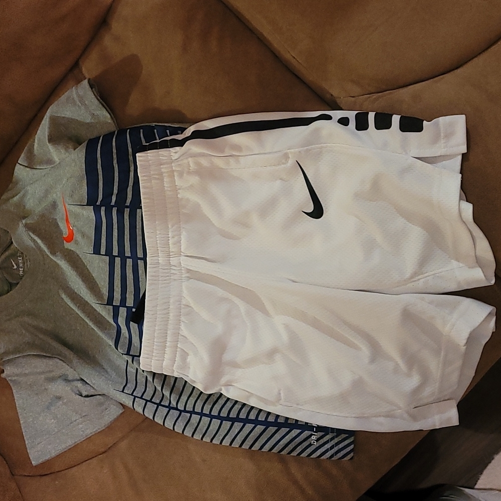 Boys Nike set